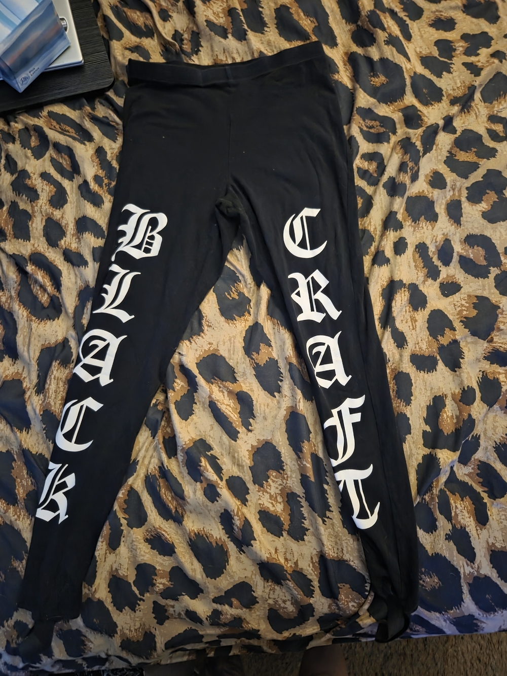 Black Graphic Lettering Leggings - Black